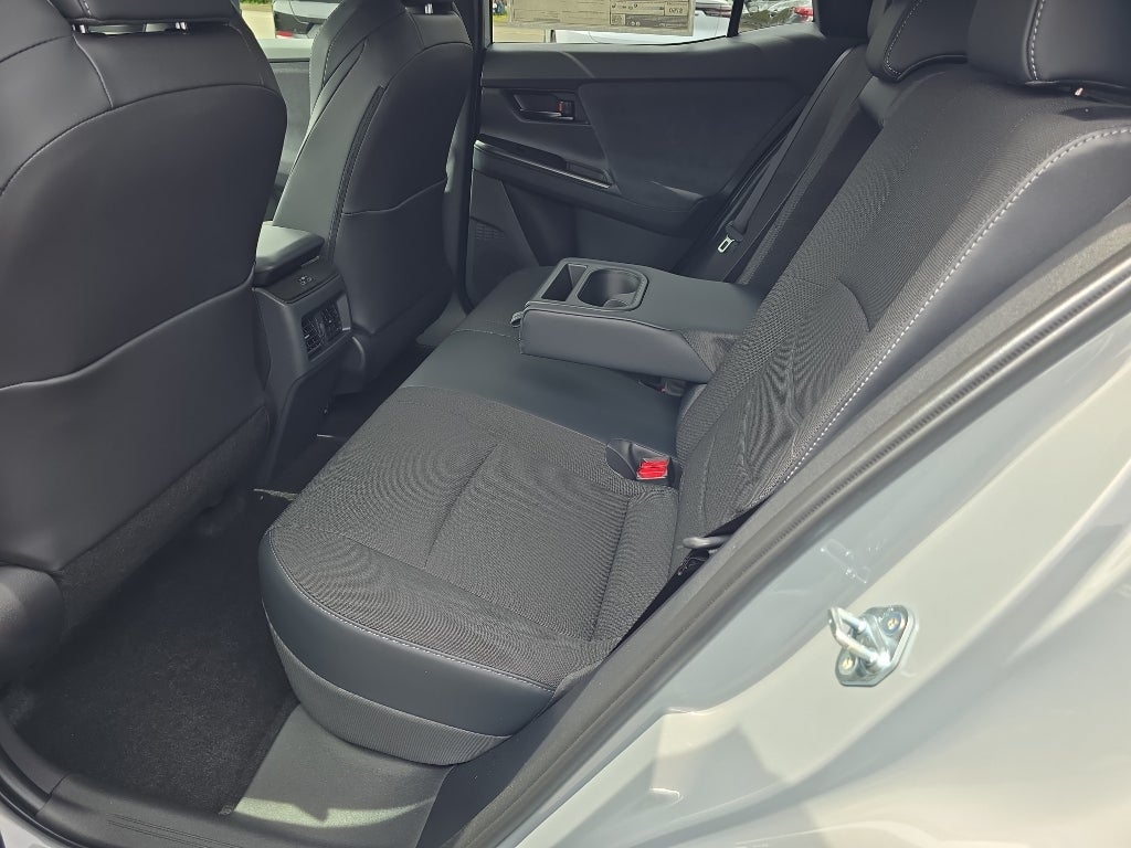 2026 Toyota C-HR SE/XSE SE