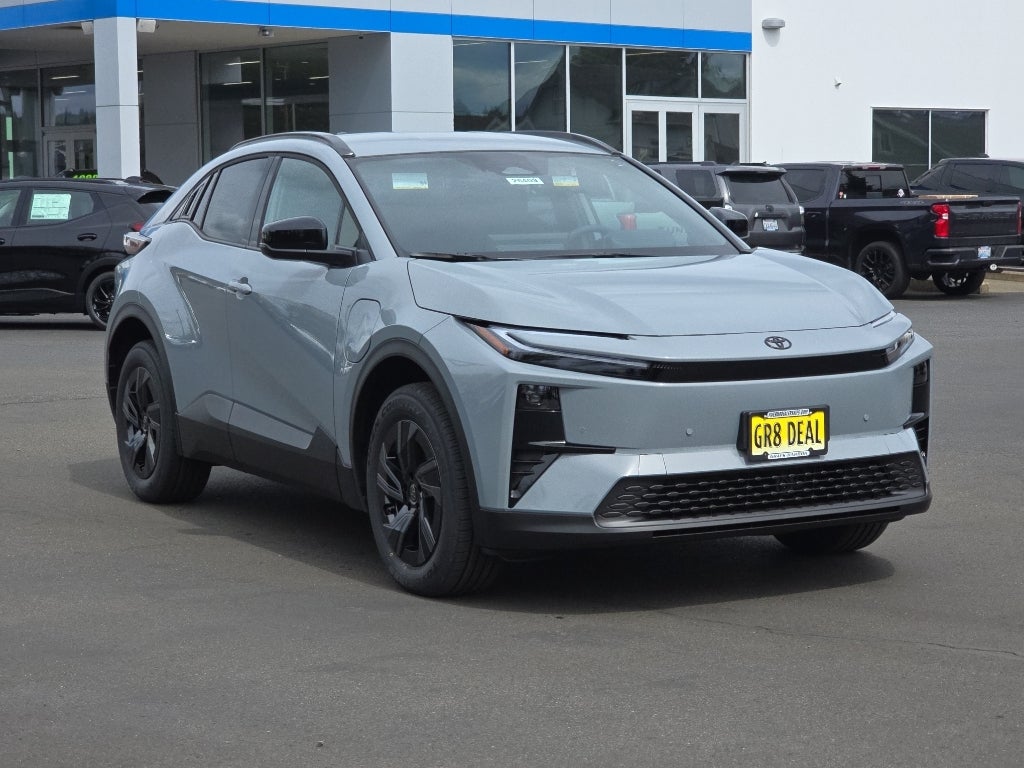 2026 Toyota C-HR SE/XSE SE