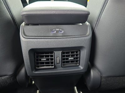 2026 Toyota C-HR SE/XSE SE