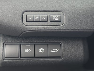 2026 Toyota C-HR SE/XSE SE