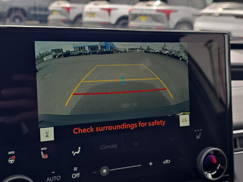 2026 Toyota C-HR SE/XSE SE