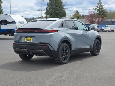 2026 Toyota C-HR SE/XSE SE