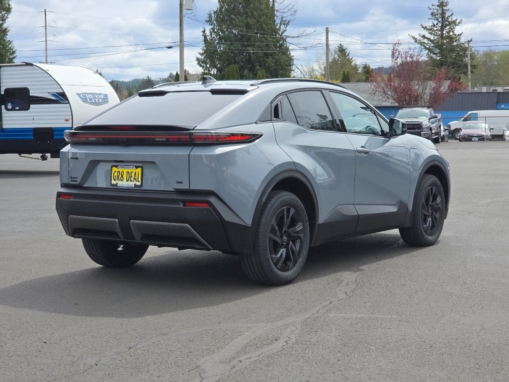 2026 Toyota C-HR SE/XSE SE
