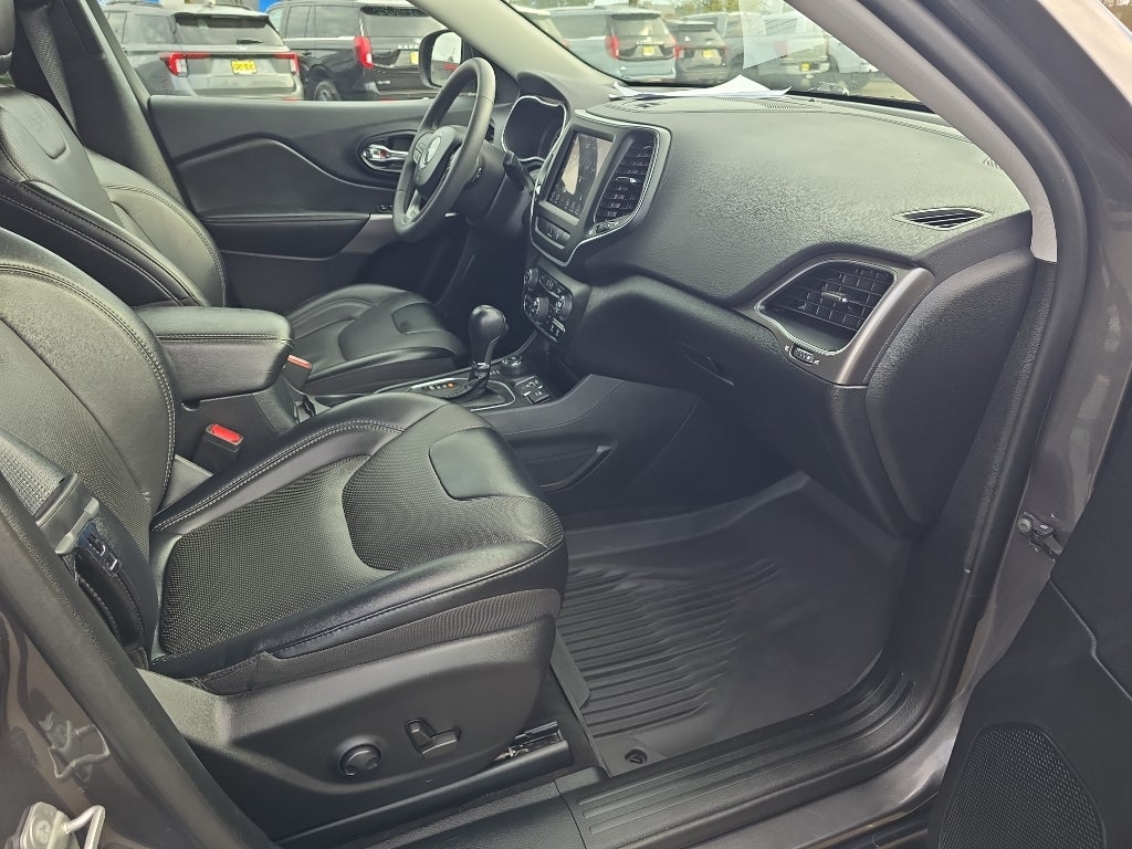 2022 Jeep Cherokee Latitude Lux