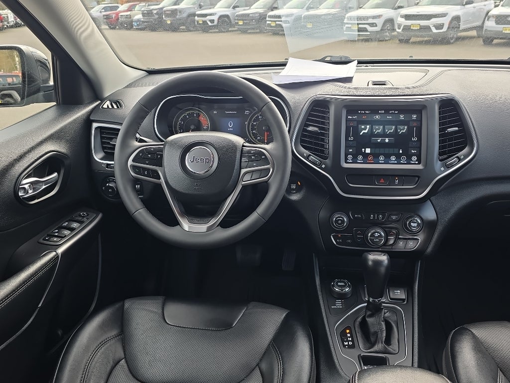 2022 Jeep Cherokee Latitude Lux