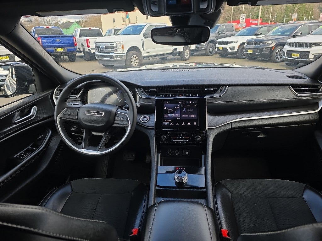 2024 Jeep Grand Cherokee L Altitude