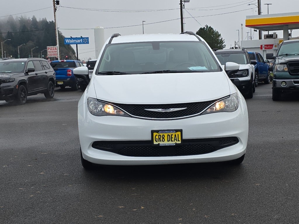 2021 Chrysler Voyager LXI