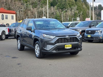 2025 Toyota RAV4 LE