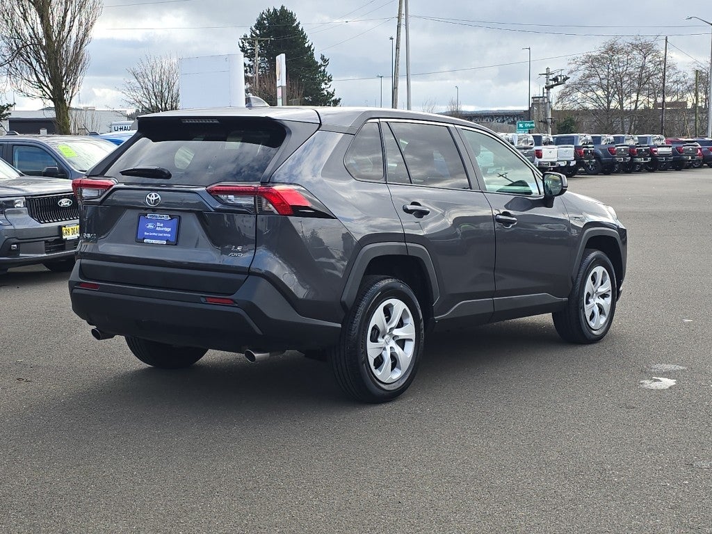 2025 Toyota RAV4 LE