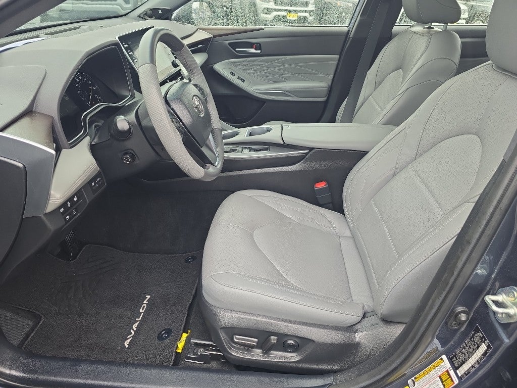 2022 Toyota Avalon Limited
