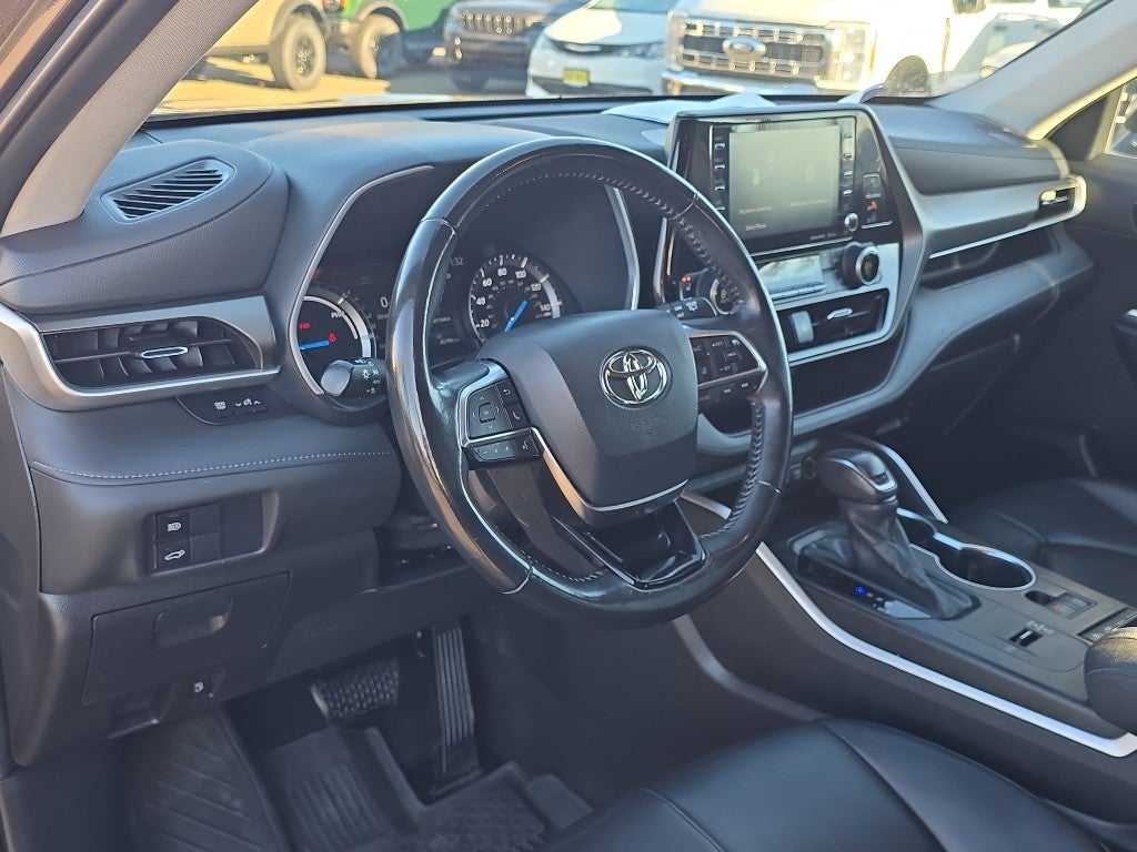 2020 Toyota Highlander Hybrid XLE