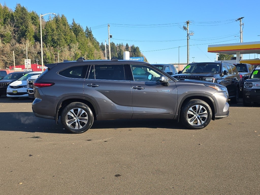 2020 Toyota Highlander Hybrid XLE