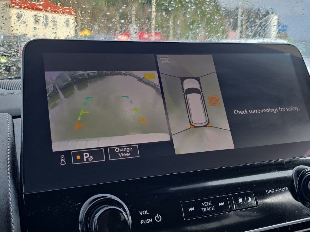 2024 INFINITI QX80 LUXE