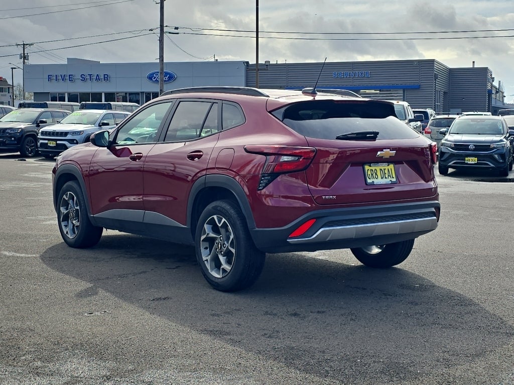 2025 Chevrolet Trax LT