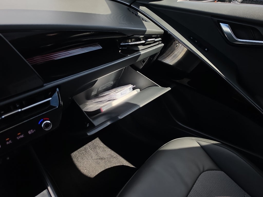 2024 Kia Niro EX