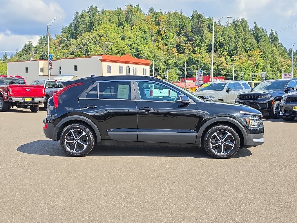 2024 Kia Niro EX