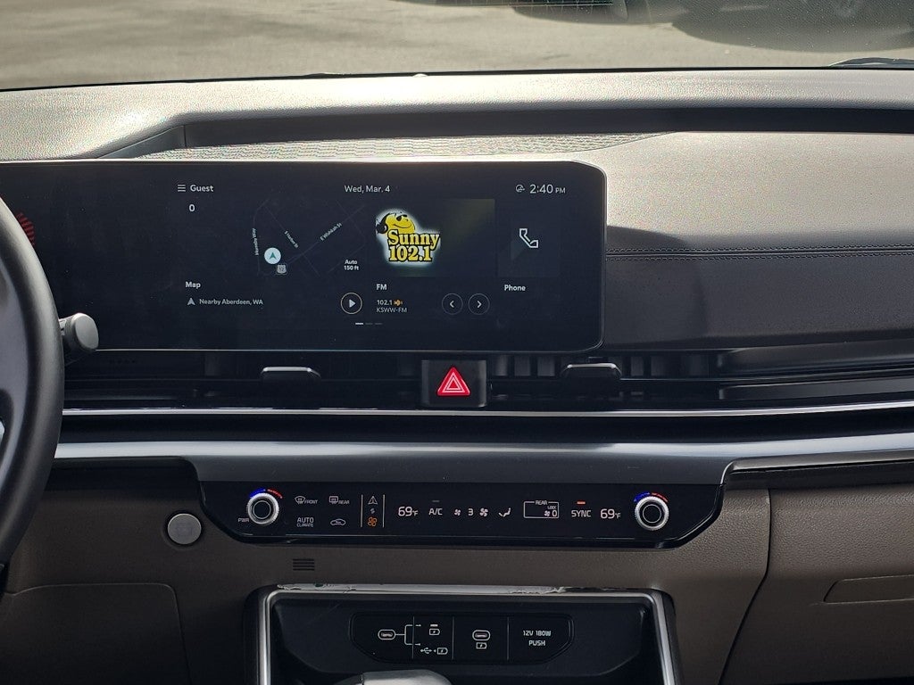 2025 Kia Carnival MPV LX