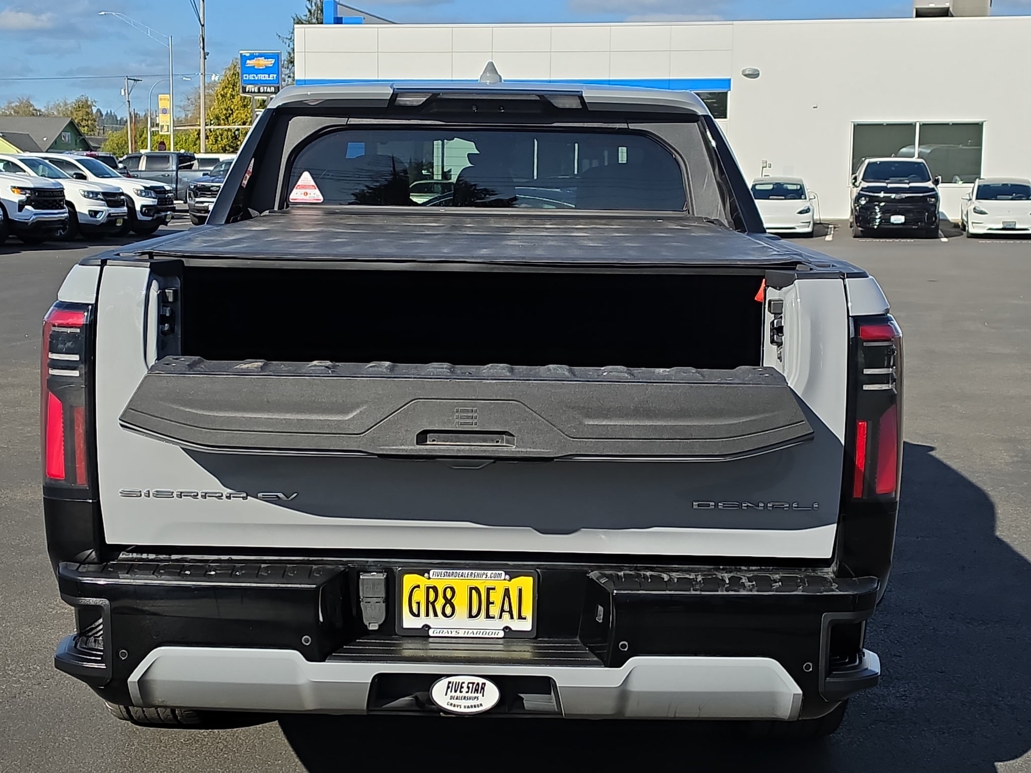 2025 GMC Sierra EV Denali