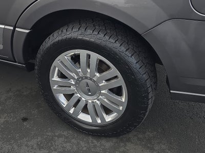 2012 Lincoln Navigator Base