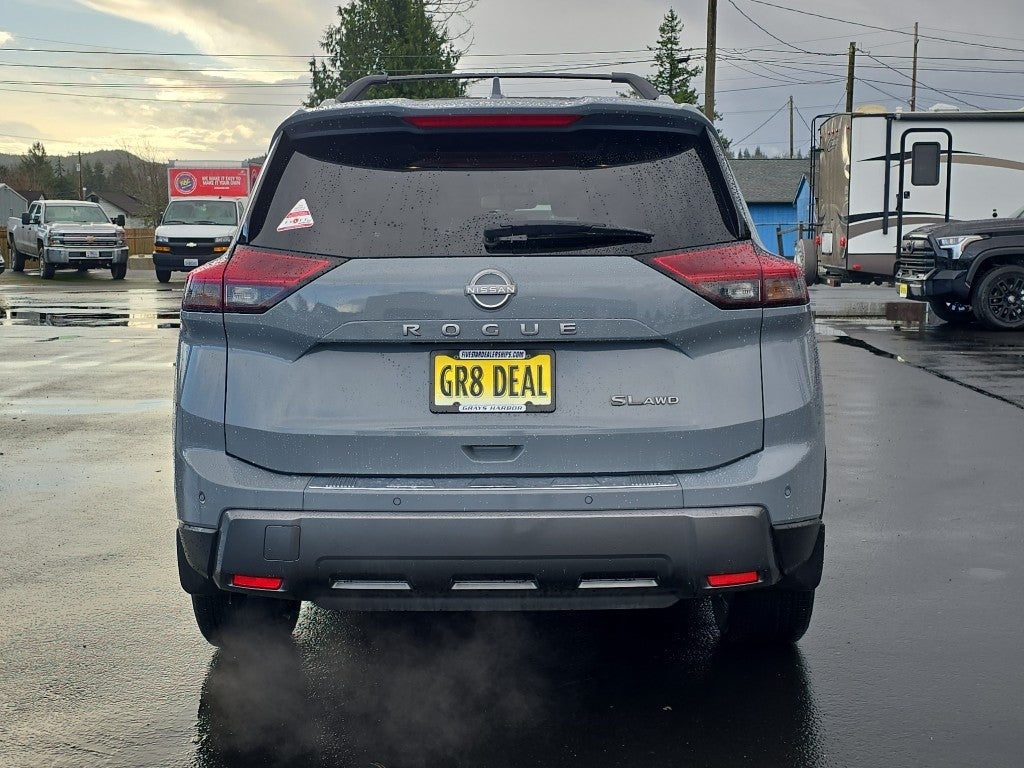 2024 Nissan Rogue SL