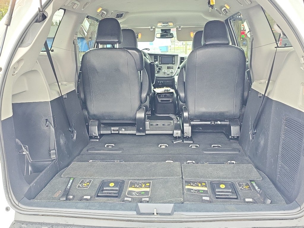2018 Toyota Sienna SE