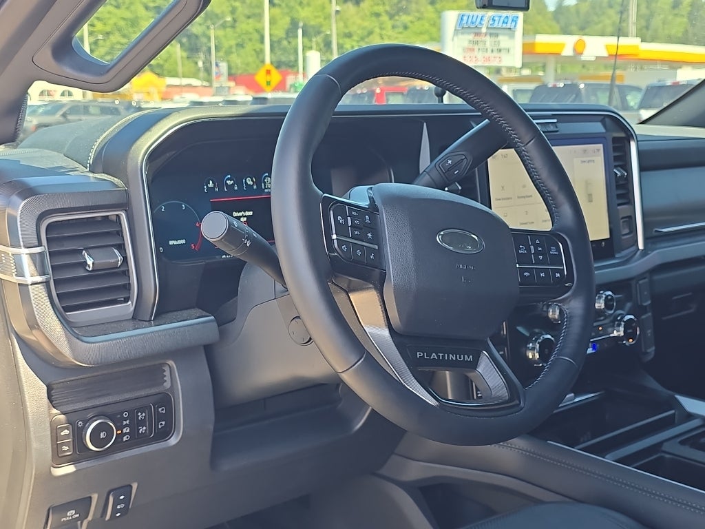 2025 Ford F-250 Super Duty Platinum
