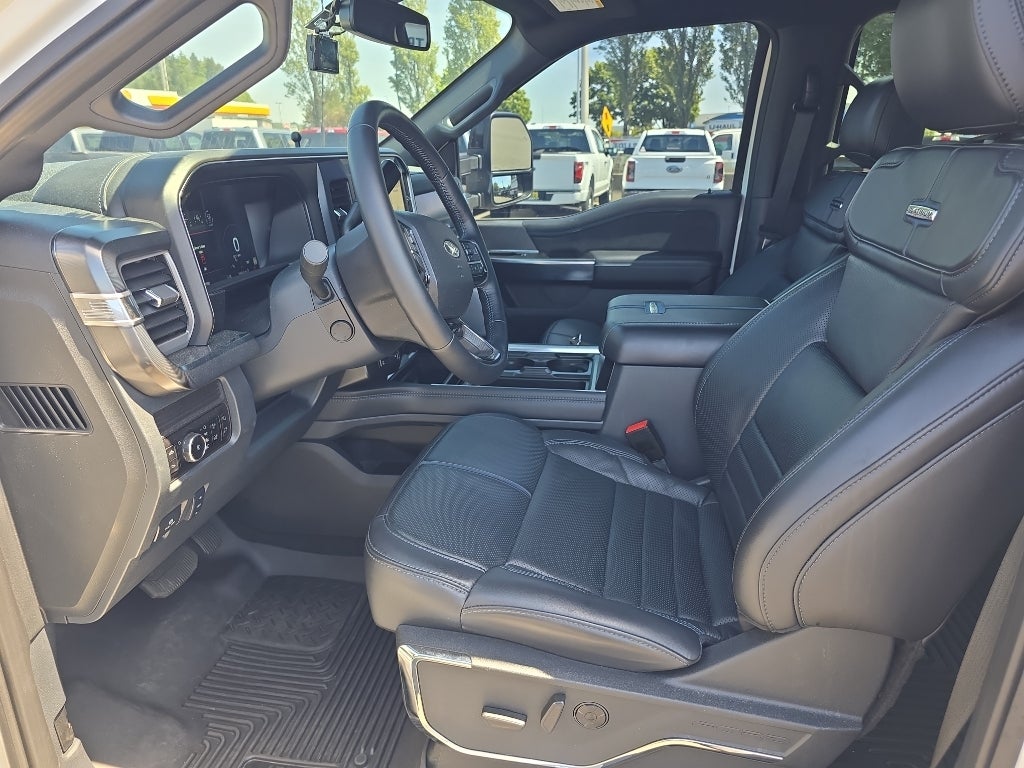 2025 Ford F-250 Super Duty Platinum