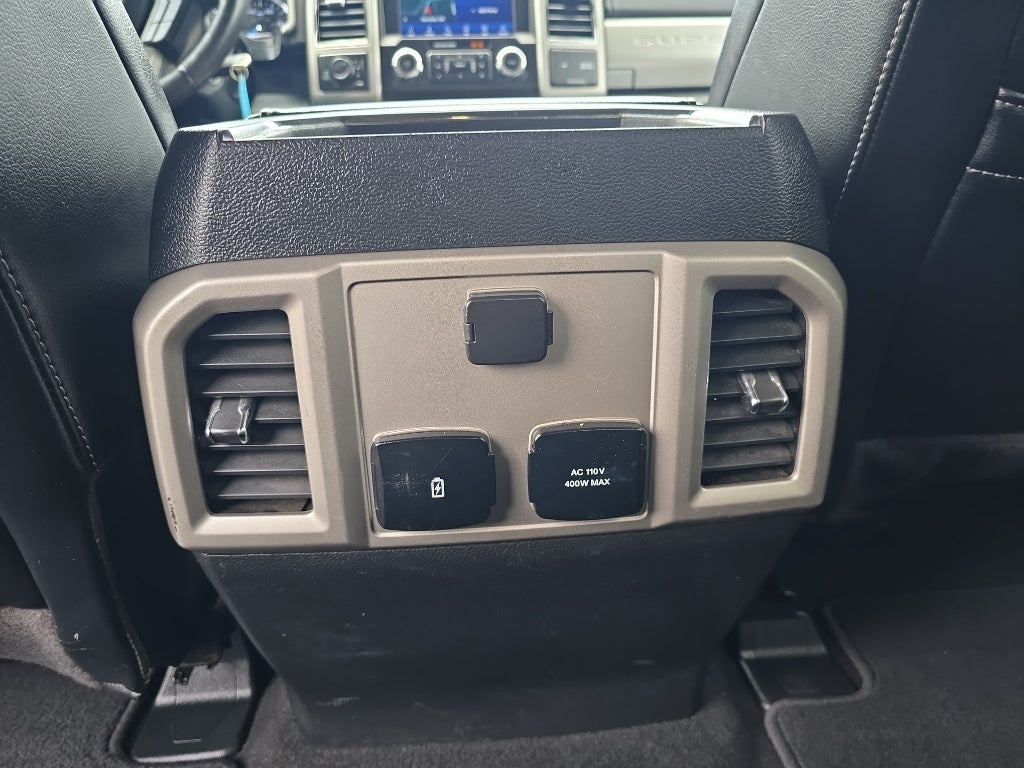 2020 Ford F-350 Super Duty LARIAT