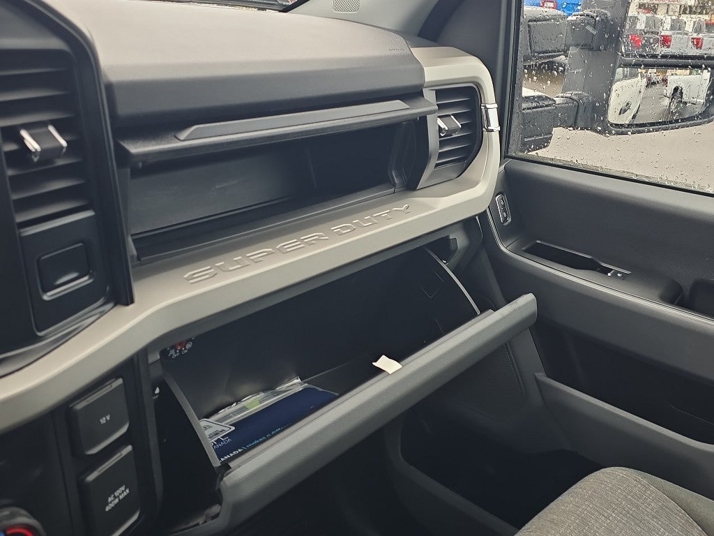 2024 Ford F-350 Super Duty XLT