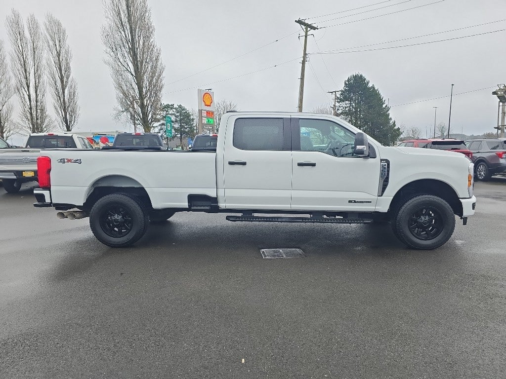 2024 Ford F-350 Super Duty XLT