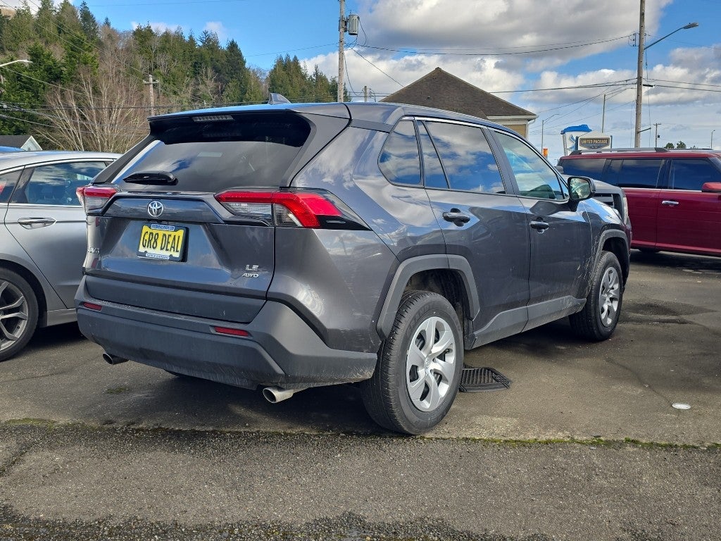 2025 Toyota RAV4 LE