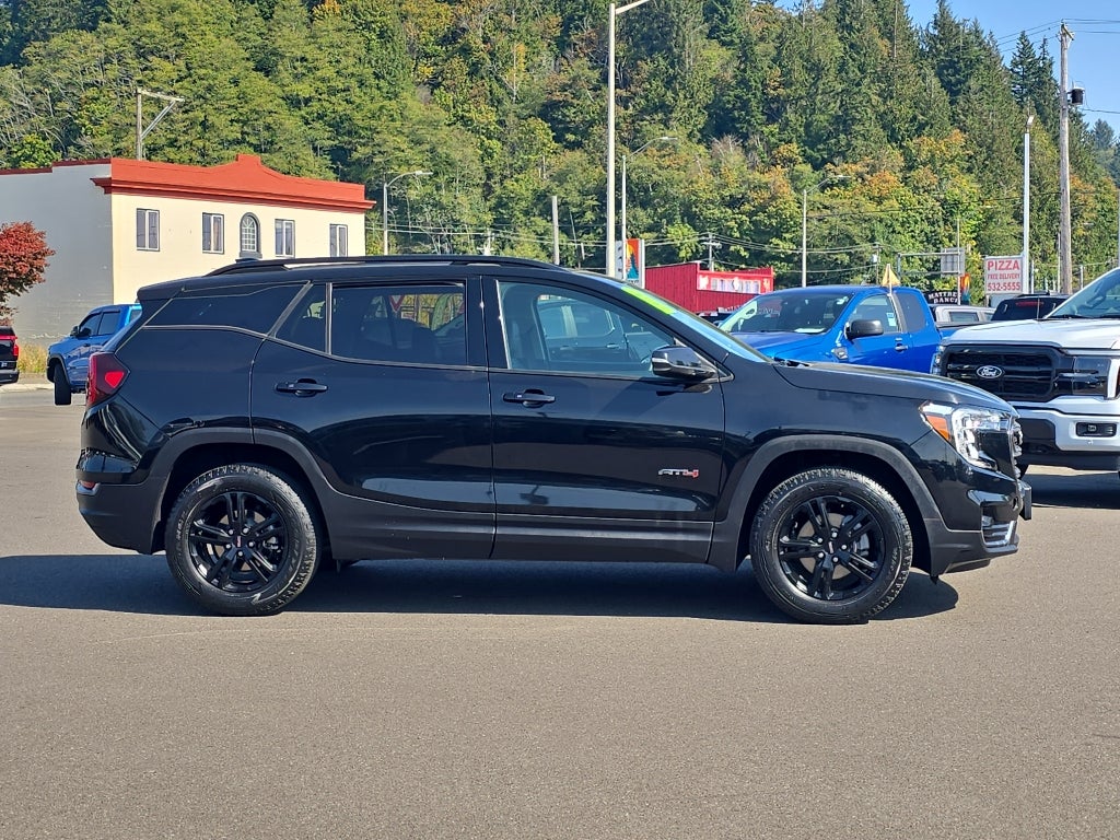 2023 GMC Terrain AT4
