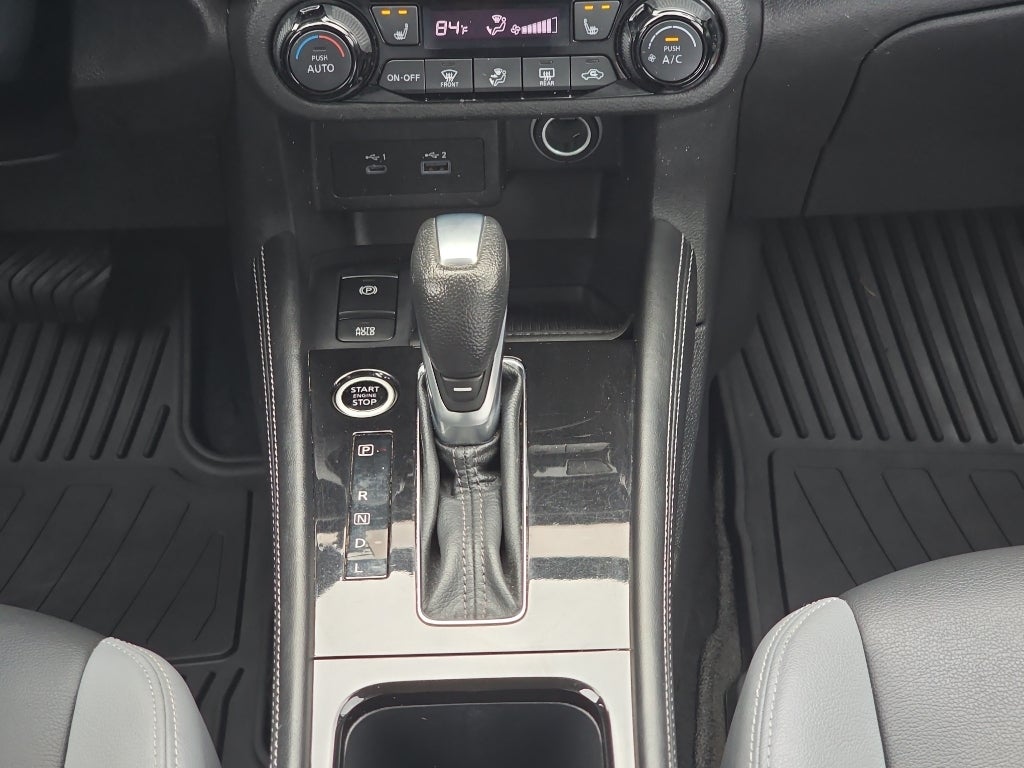 2021 Nissan Kicks SR