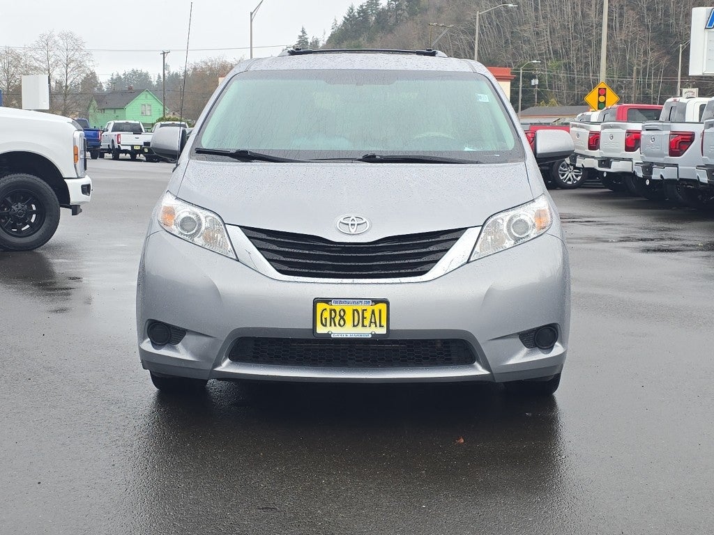 2013 Toyota Sienna LE