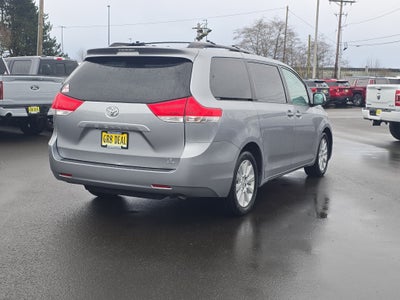 2013 Toyota Sienna LE