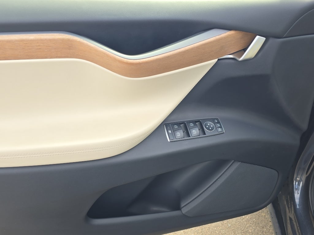 2020 Tesla Model X Long Range Plus