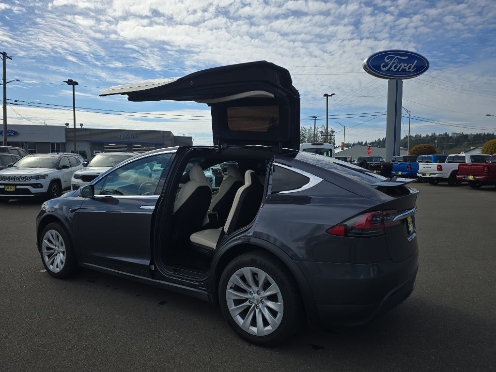 2020 Tesla Model X Long Range Plus