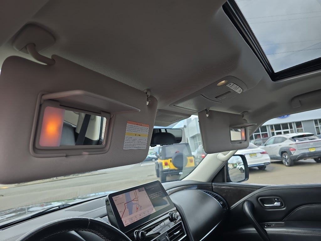 2024 INFINITI QX80 LUXE