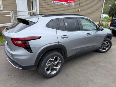 2025 Chevrolet Trax LT