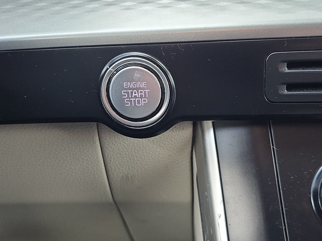 2022 Kia Carnival LXS