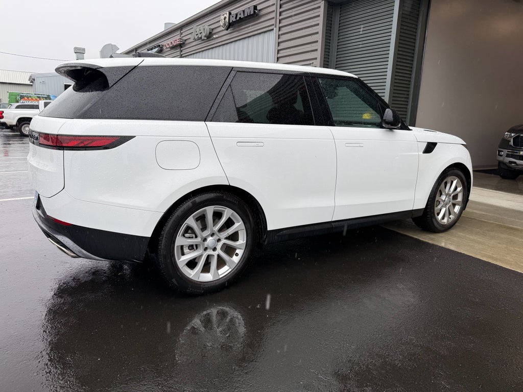2025 Land Rover Range Rover Sport P360 SE
