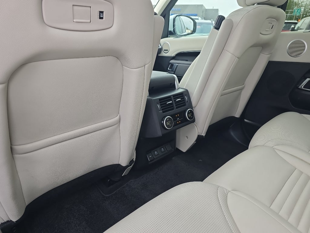 2025 Land Rover Discovery S