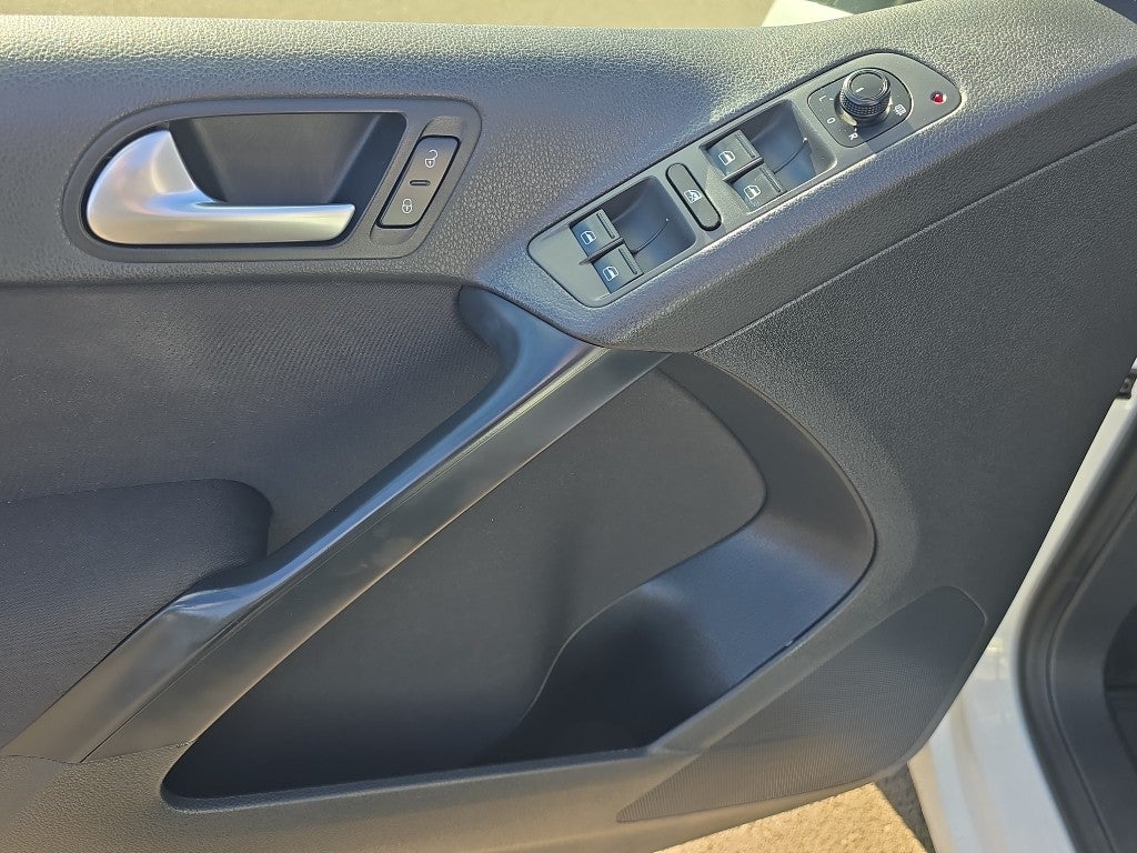 2017 Volkswagen Tiguan S